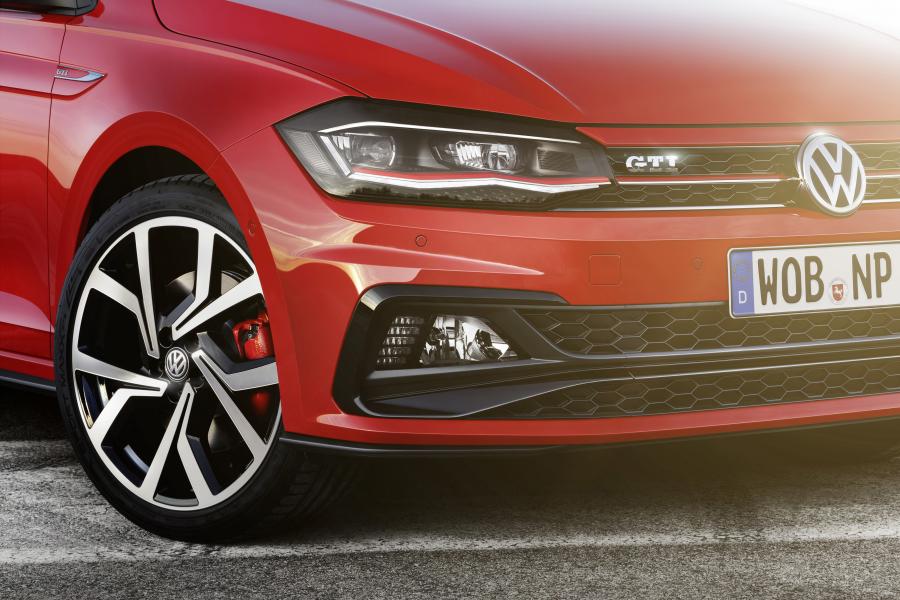 Детали экстерьера Volkswagen Polo GTI 2017 года  (WW) (фото 6 из 46)